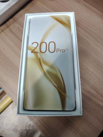 Продам смартфон Honor 200 pro память 512 /12