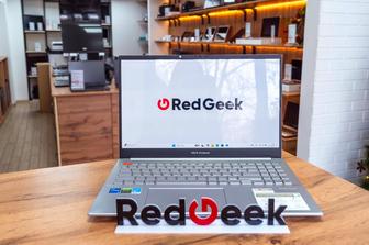 Asus Vivobook Pro 15 OLED. RTX 3050. Core i5-12500H. 16/512GB. Red Geek