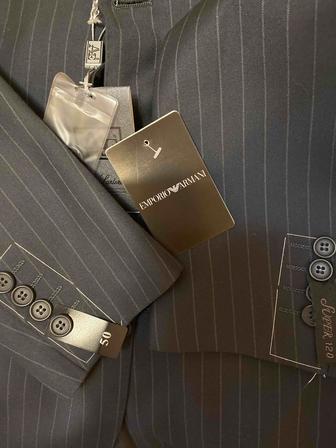 Срочно продам мужской костюм Emporio Armani оригинал!