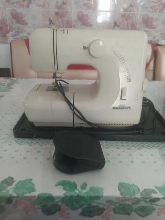 Швейная машина с электроприводом