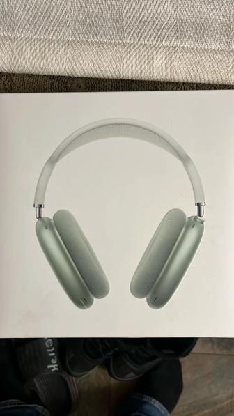 Продаю наушники AirPods Max