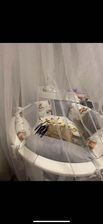 Продам бортики- подушки на кроватку детскую