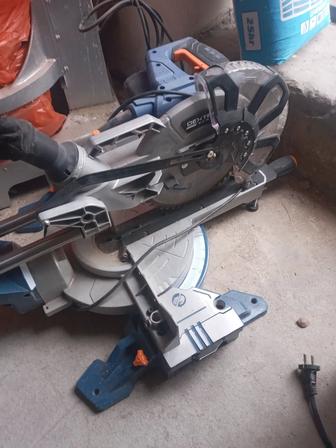 торцовочные пилы Dexter