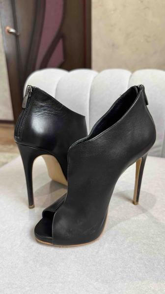 Продам ботильоны женские, 36 рр