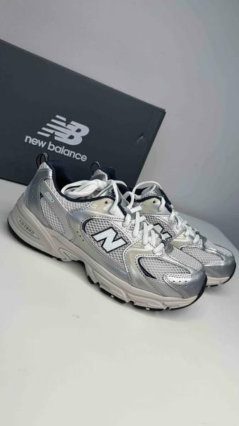 Продам кроссовки New Balance 530