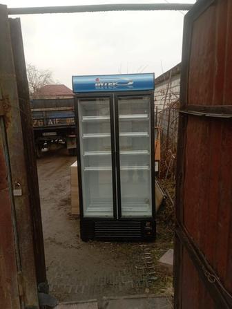 Холодильник витринный 2-х дверный