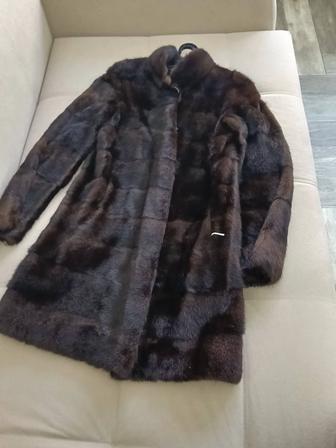 Продам норковую шубу