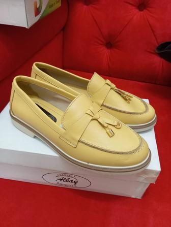 Лоферы кожанные женские