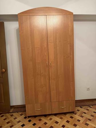 Шкаф