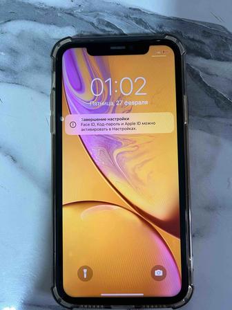 Продам IPhone XR