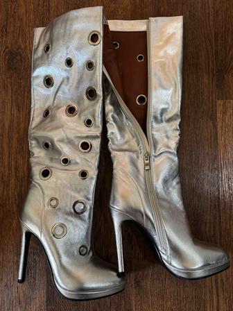 Сапоги серебро