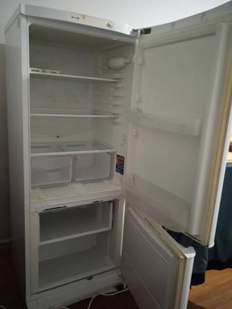 Холодильник б/у в рабочем состоянии