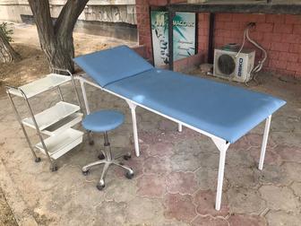 Продам кушетка стулья помощник