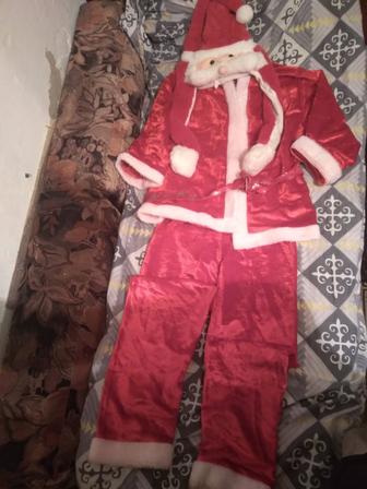 Два новогодних костюма