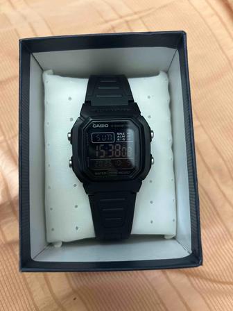 Кварцевые часы CASIO