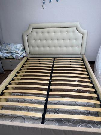 Кровать с матрасом 10 000тг