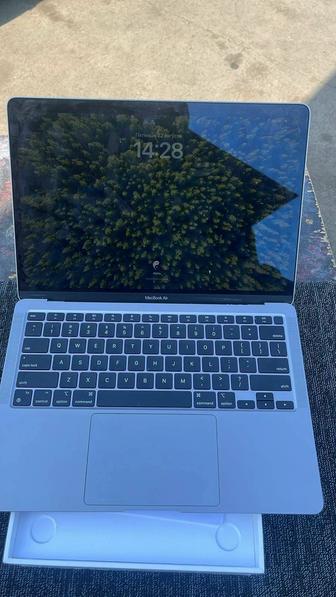 MacBook air M1 2020