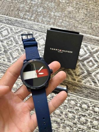 Продам часы Tommy Hilfiger