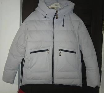 Продам женскую зимнюю куртку