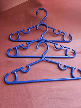 Детские вешалки синие 3 штуки
