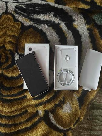 Продам iPhone 13