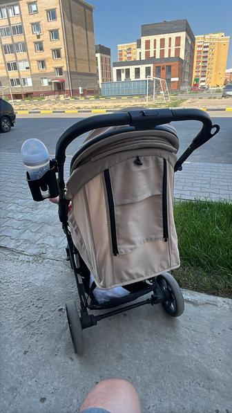 Продам коляску фирмы ining baby