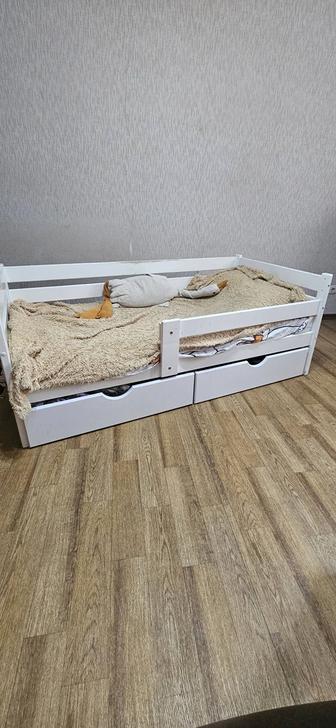 Продам кровать