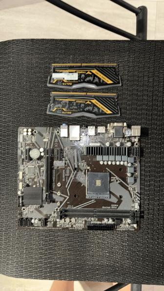 Материнская плата GIGABYTE B550M S2H 2 плашки DDR-4 DIMM 8Gb/3200MHz