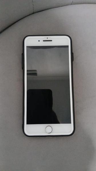 Продам iPhone 8 плюс