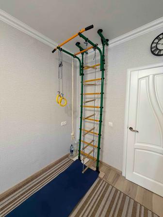 Шведская стенка/турник