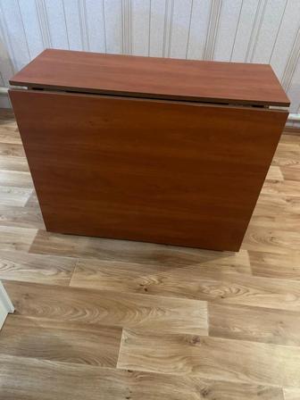 Продам стол