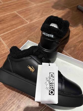 ПРОДАМ Сапоги Женская обувь LACOSTE стильный на весну 37 размер