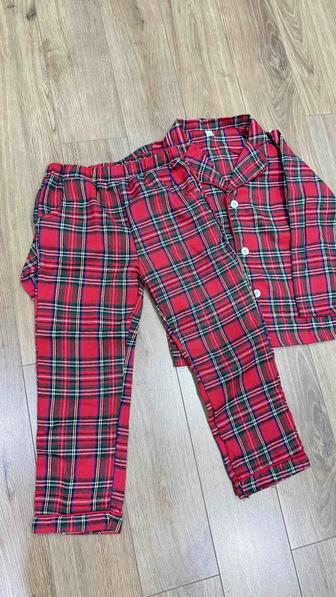 Продам новую детскую пижаму 120-135см