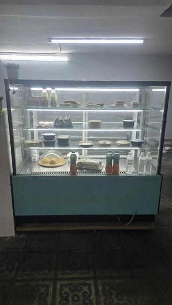 Кондитерский холодильник