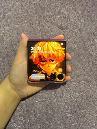 Samsung Z Flip 512 Coral Red - идеальный, официальный