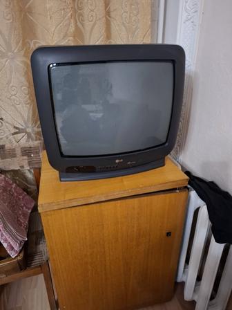 Продам телевизор