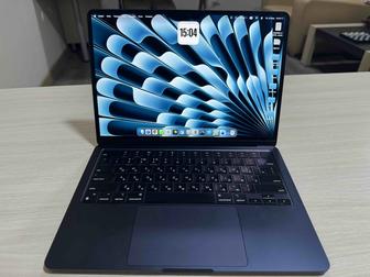 MacBook Air 13дюйм, 2024 год, Чип М3, память 512гб