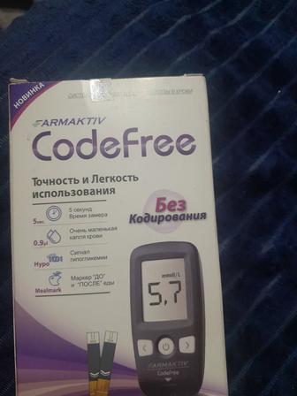 Продаю глюкометр и и тест полоски fora. Тест полоски Code free 6 пачек.