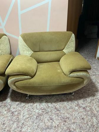 Отдам бесплатно два кресла за шоколадку