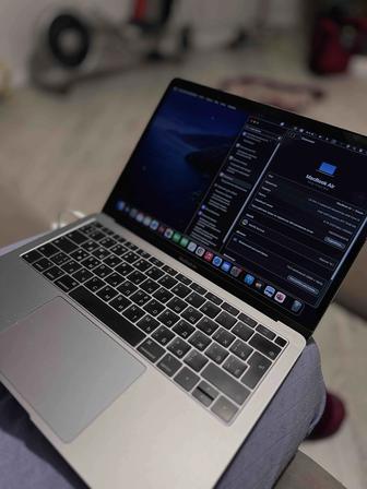 Продам MacBook Air13, Retina, 2018