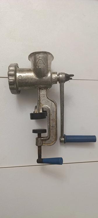 Мясорубка ручная