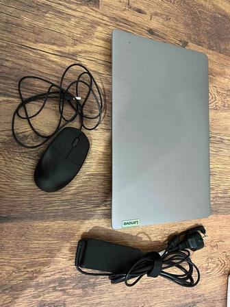 ноутбук Lenovo