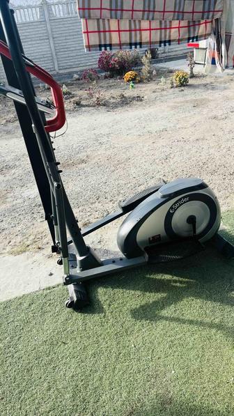 Эллиптический тренажер