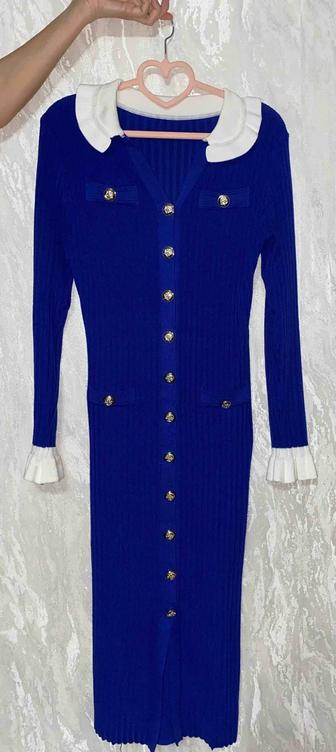 Стильное платье