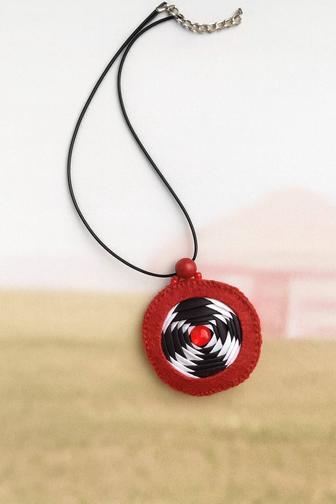 Продаю украшение ручной работы.