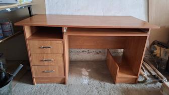 Продам письменный стол
