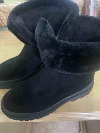 Женские зимние сапоги