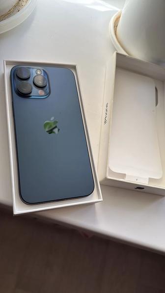 Продам Айфон 15 про Макс 256г