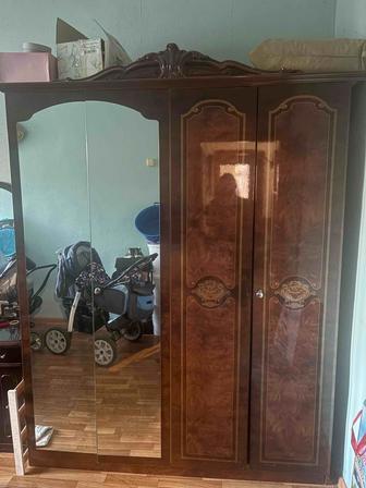 Продается шифоньер