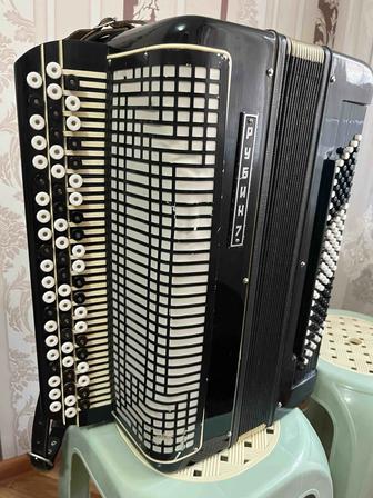 Продается Баян Рубин 7
